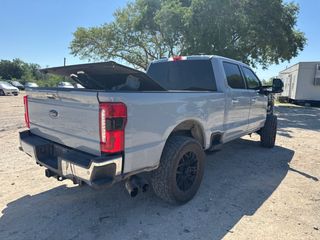 2024 Ford F-250 LARIAT - Exterior Rear Right Corner Image